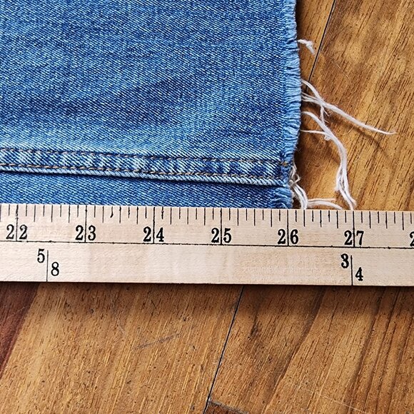 Abercrombie & Fitch "The Ankle Straight Ultra High Rise" Size 26/2 - Picture 9 of 15